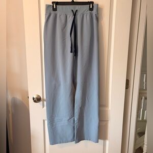 FIGS women’s Livingston Dusty Blue scrub pants size L/T